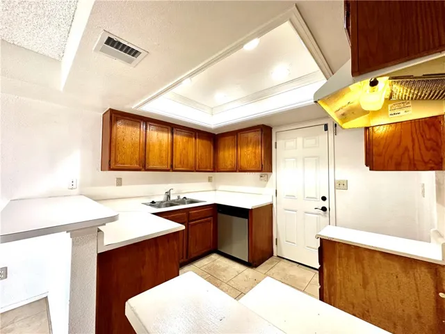 164 W Walnut Avenue B, Rialto, California 92376
