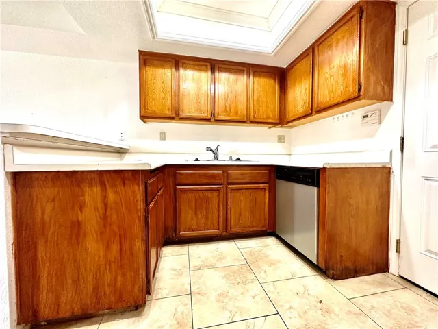 164 W Walnut Avenue B, Rialto, California 92376