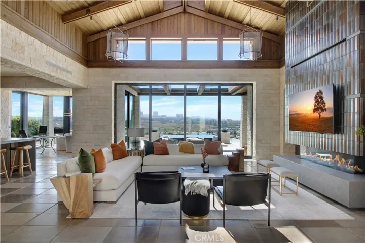 1076 Pescador Drive, Newport Beach, California 92660