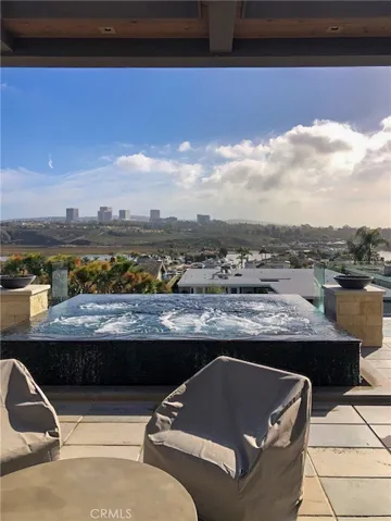 1076 Pescador Drive, Newport Beach, California 92660