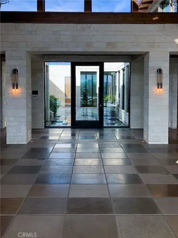1076 Pescador Drive, Newport Beach, California 92660