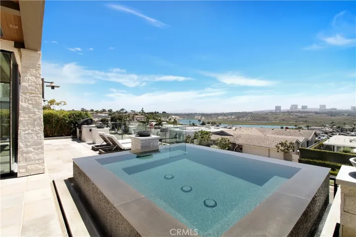 1076 Pescador Drive, Newport Beach, California 92660