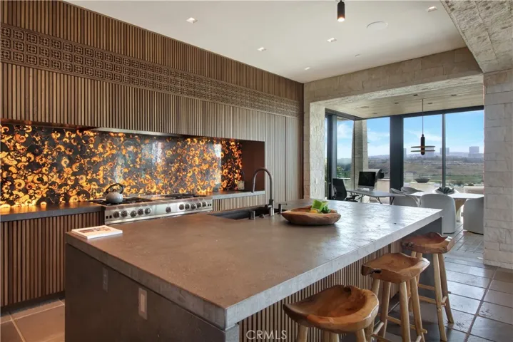 1076 Pescador Drive, Newport Beach, California 92660