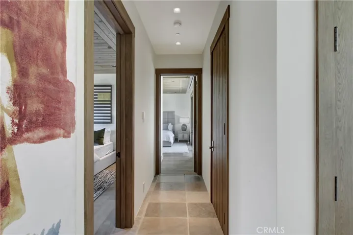 1076 Pescador Drive, Newport Beach, California 92660