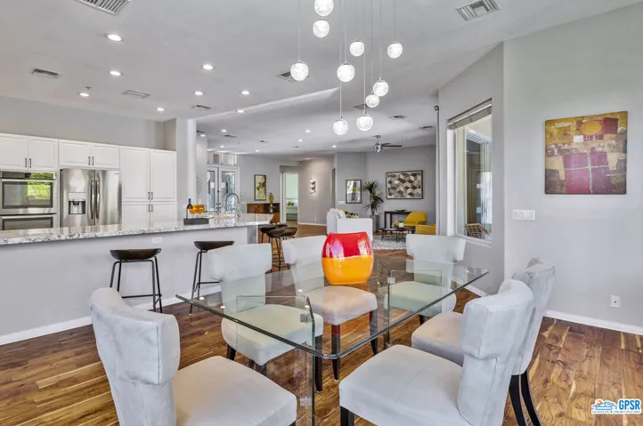 905 Azalea Circle, Palm Springs, California 92264