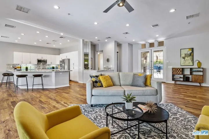 905 Azalea Circle, Palm Springs, California 92264