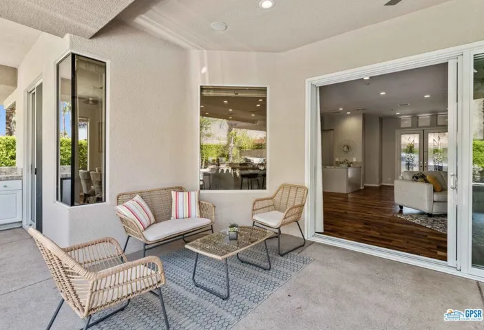 905 Azalea Circle, Palm Springs, California 92264