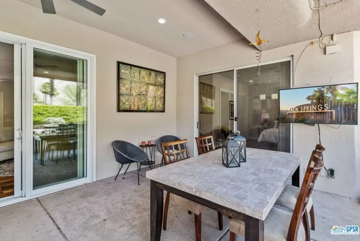 905 Azalea Circle, Palm Springs, California 92264