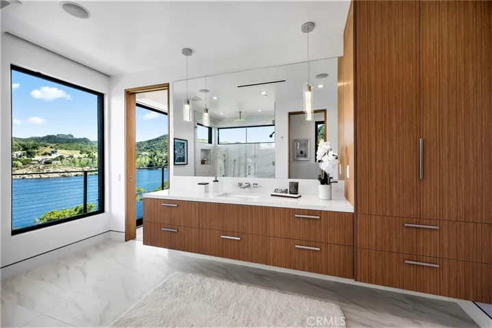 99 Lake Sherwood Drive, Thousand Oaks, California 91361