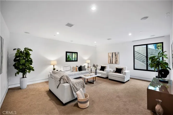 99 Lake Sherwood Drive, Thousand Oaks, California 91361