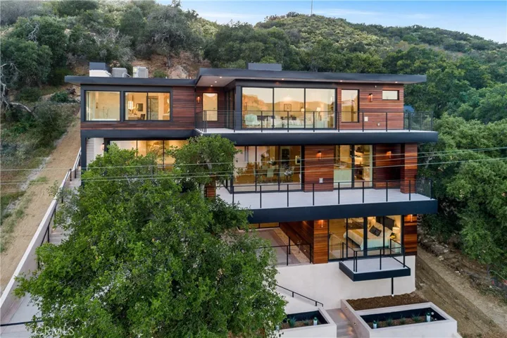99 Lake Sherwood Drive, Thousand Oaks, California 91361