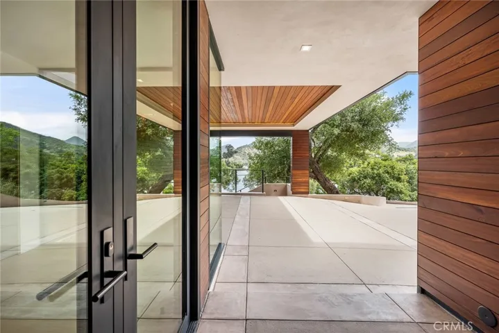 99 Lake Sherwood Drive, Thousand Oaks, California 91361