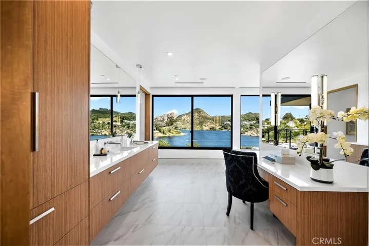 99 Lake Sherwood Drive, Thousand Oaks, California 91361