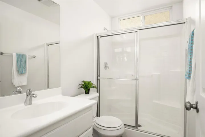 999 Skyview, El Centro, California 92243