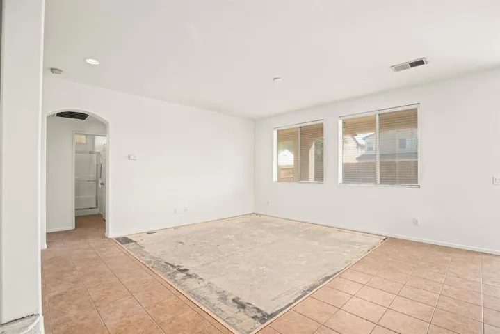 999 Skyview, El Centro, California 92243