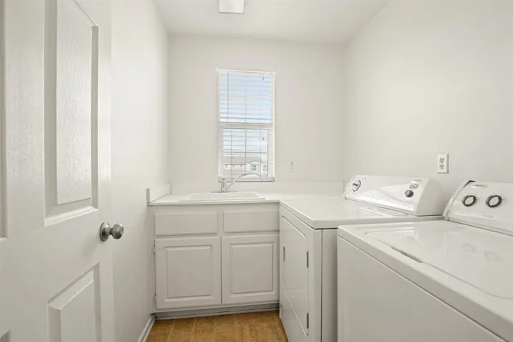 999 Skyview, El Centro, California 92243