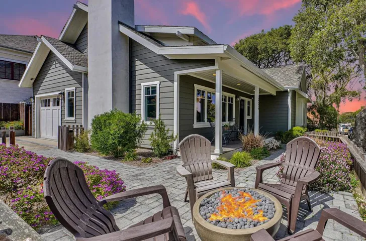 222 Wood Street, Pacific Grove, California 93950