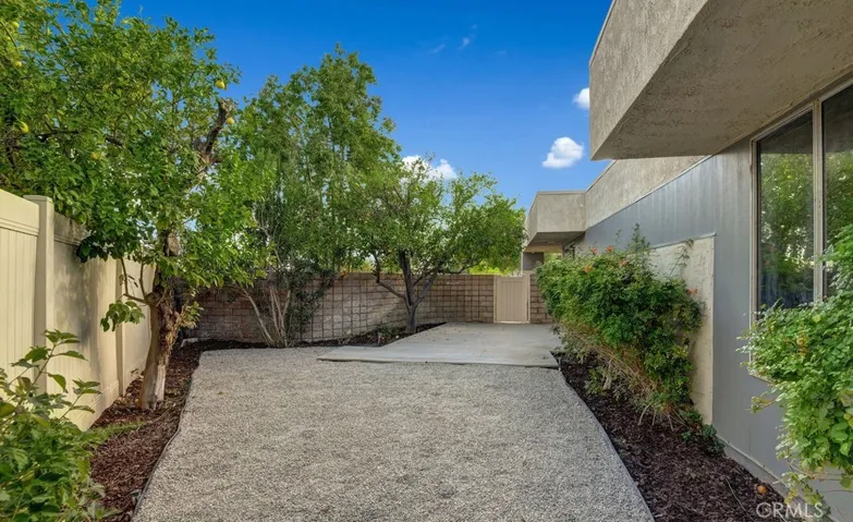 1180 Sunflower Lane, Palm Springs, California 92262