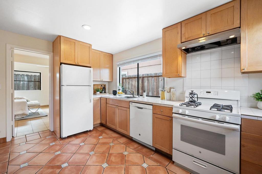 449 Angus Avenue, San Bruno, California 94066 home-pic-11