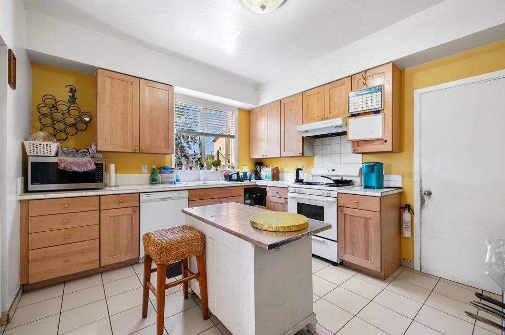 449 Angus Avenue, San Bruno, California 94066 home-pic-25
