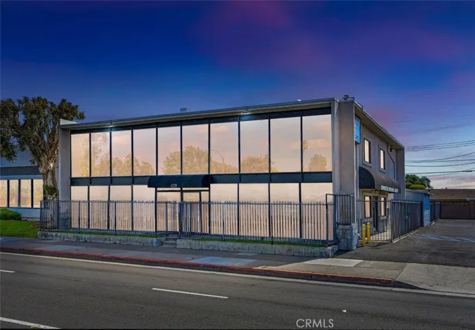 430 N State College Boulevard, Anaheim, California 92806