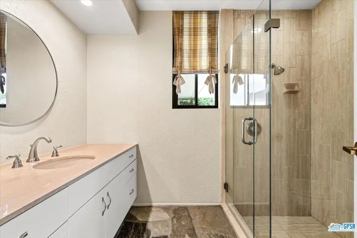 Ensuite bath