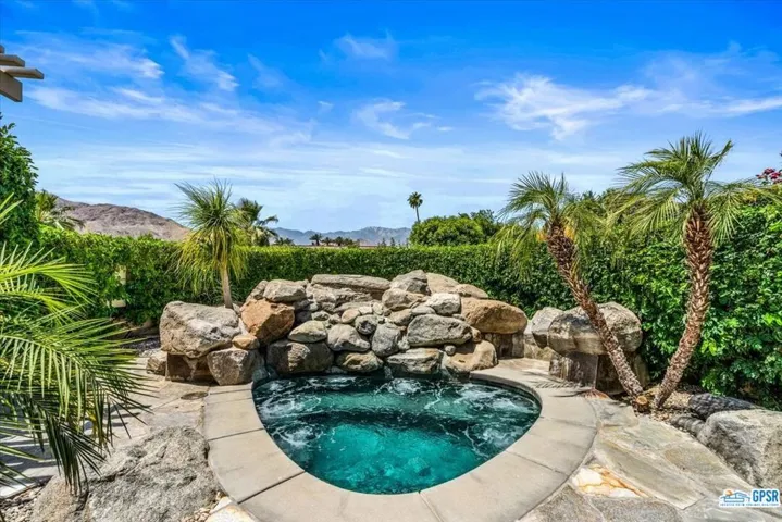 21 Creekside Drive, Rancho Mirage, California 92270