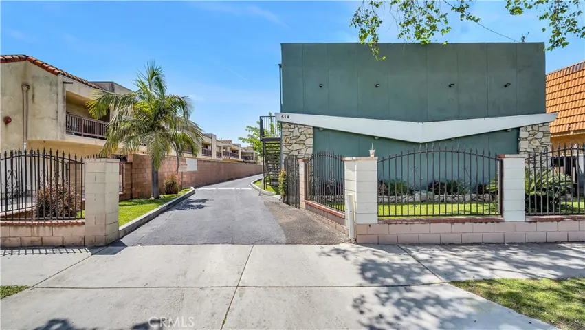 514 S Flower Street, Santa Ana, California 92703