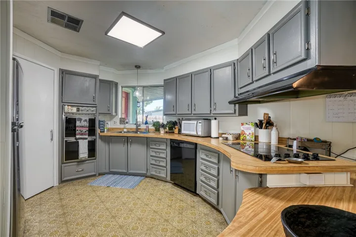 1800 S Main Street Sp7, Lakeport, California 95453