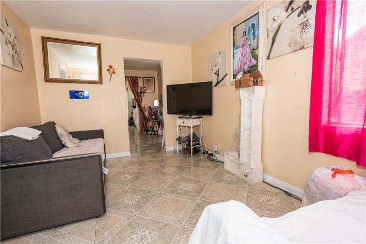 828 Herbert, Los Angeles, California 90063