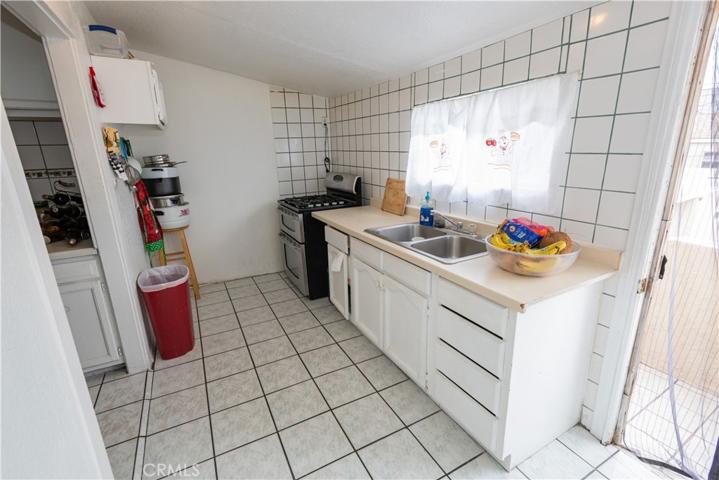 828 Herbert, Los Angeles, California 90063