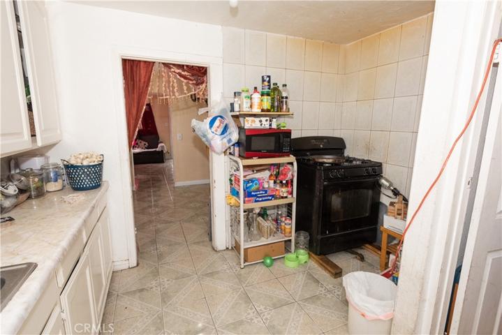 828 Herbert, Los Angeles, California 90063