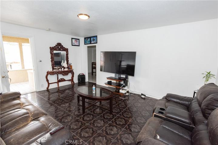 828 Herbert, Los Angeles, California 90063