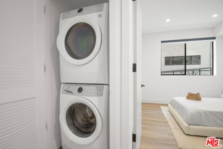 8326 Blackburn Avenue Unit 202, Los Angeles, California 90048