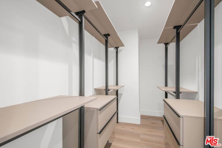 8326 Blackburn Avenue Unit 202, Los Angeles, California 90048