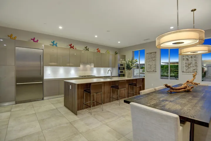 DINING AND KITCHEN NIGHT