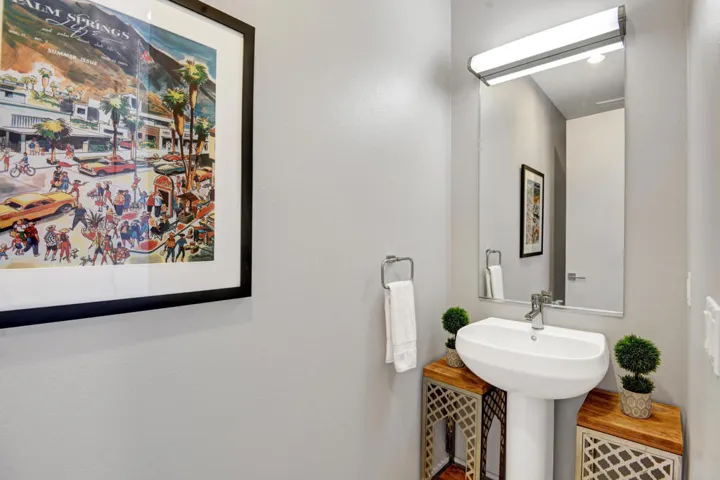 POWDER ROOM