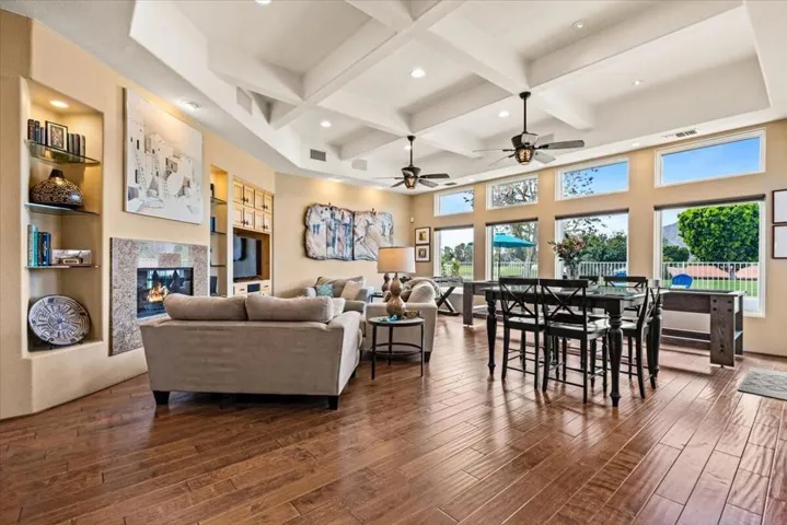 09-76645 California Dr -8