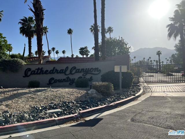 68173 Lakeland Drive, Cathedral City, California 92234