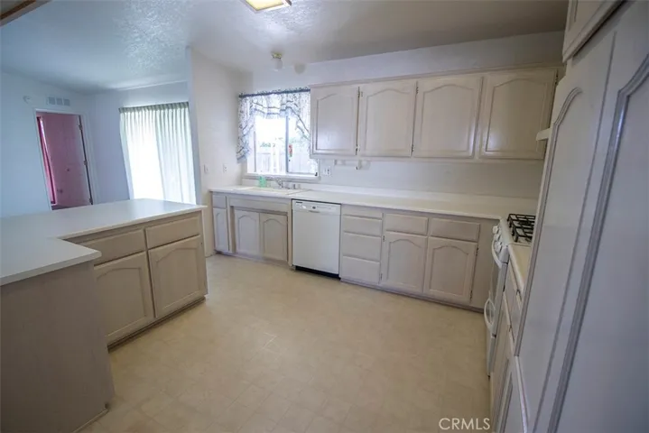 906 Vista Montana, Santa Maria, California 93458