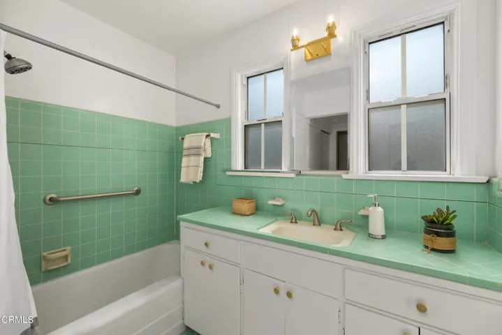 8347 Santa Ynez
