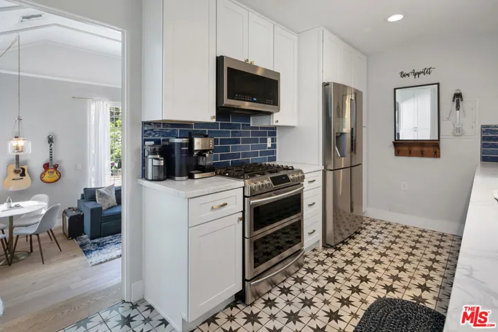 2059 Laurel Canyon Boulevard, Los Angeles, California 90046