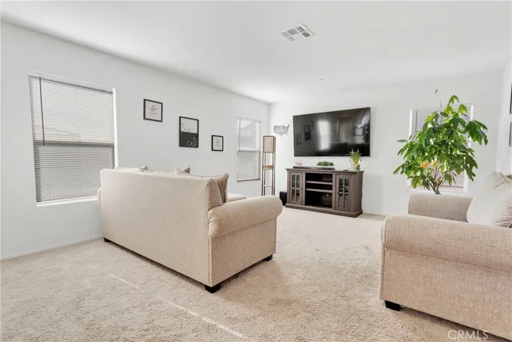12982 9th Avenue, Victorville, California 92395
