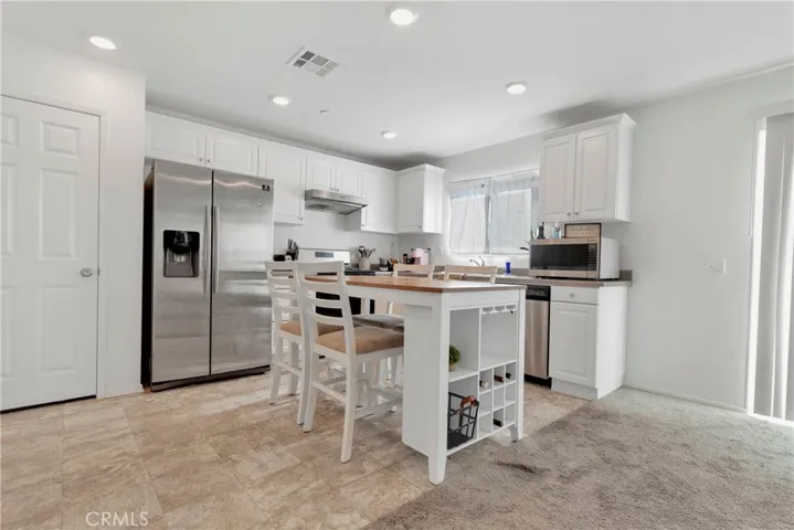 12982 9th Avenue, Victorville, California 92395