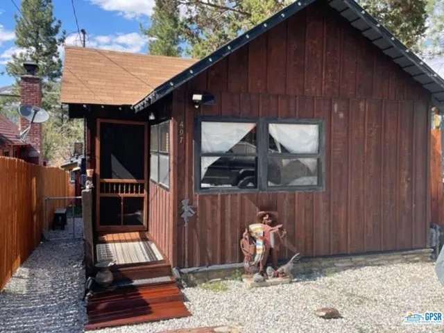 407 Garrick Way, Big Bear City, California 92314