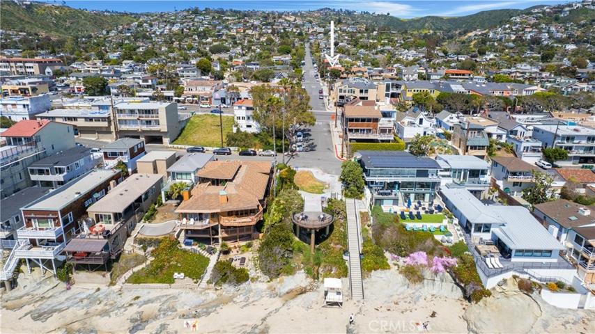 387 Oak Street, Laguna Beach, California 92651