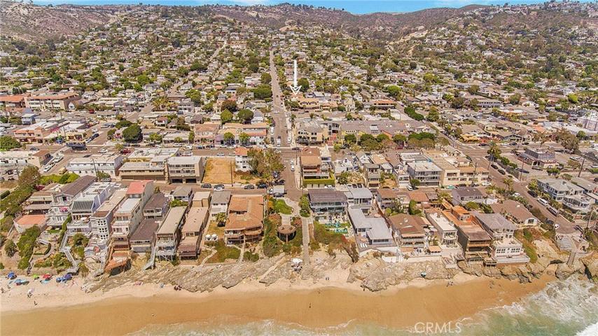 387 Oak Street, Laguna Beach, California 92651