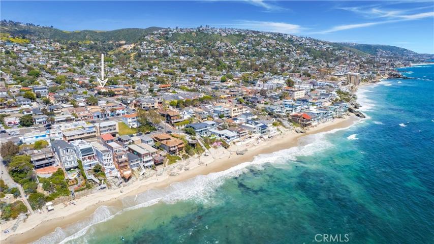 387 Oak Street, Laguna Beach, California 92651