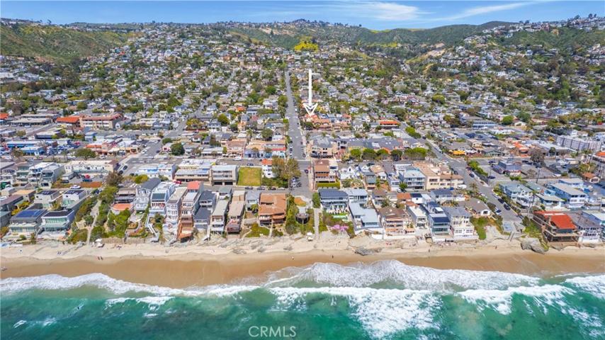 387 Oak Street, Laguna Beach, California 92651