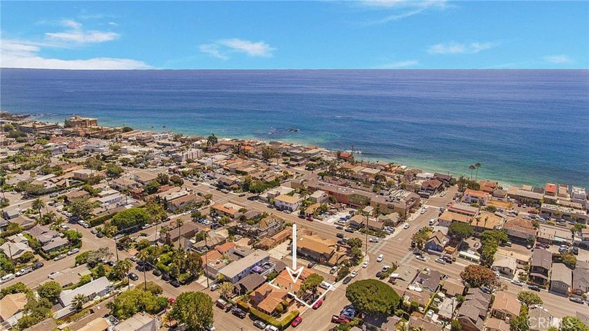 387 Oak Street, Laguna Beach, California 92651